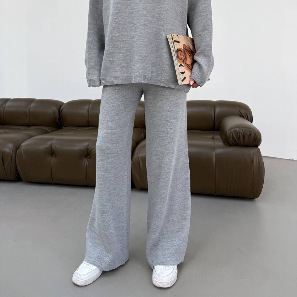 Taylor Top and Pants Set