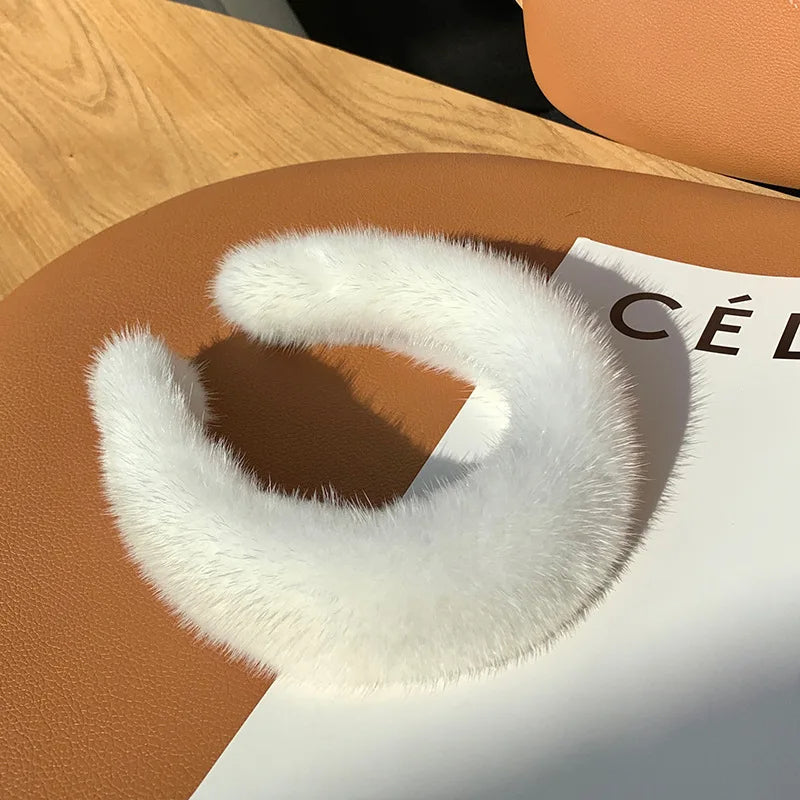 Diadema de piel sintética