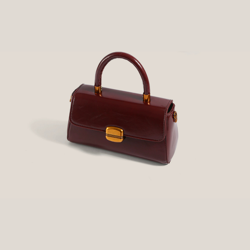 Mila | Shiny Clutch Bag