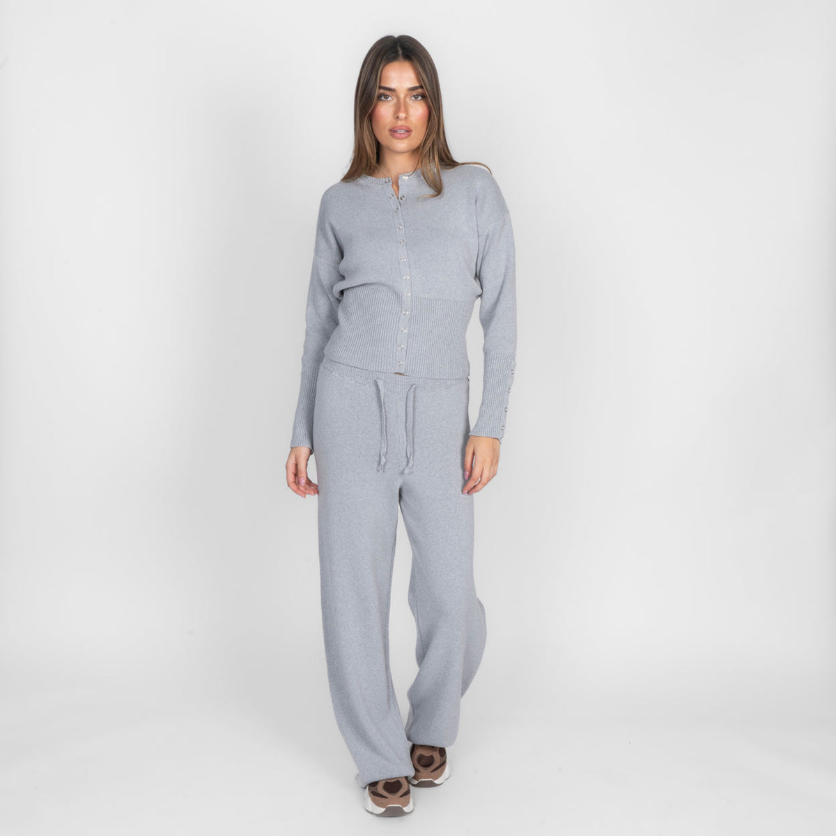 Conjunto de cárdigan de punto y pantalones Lidia