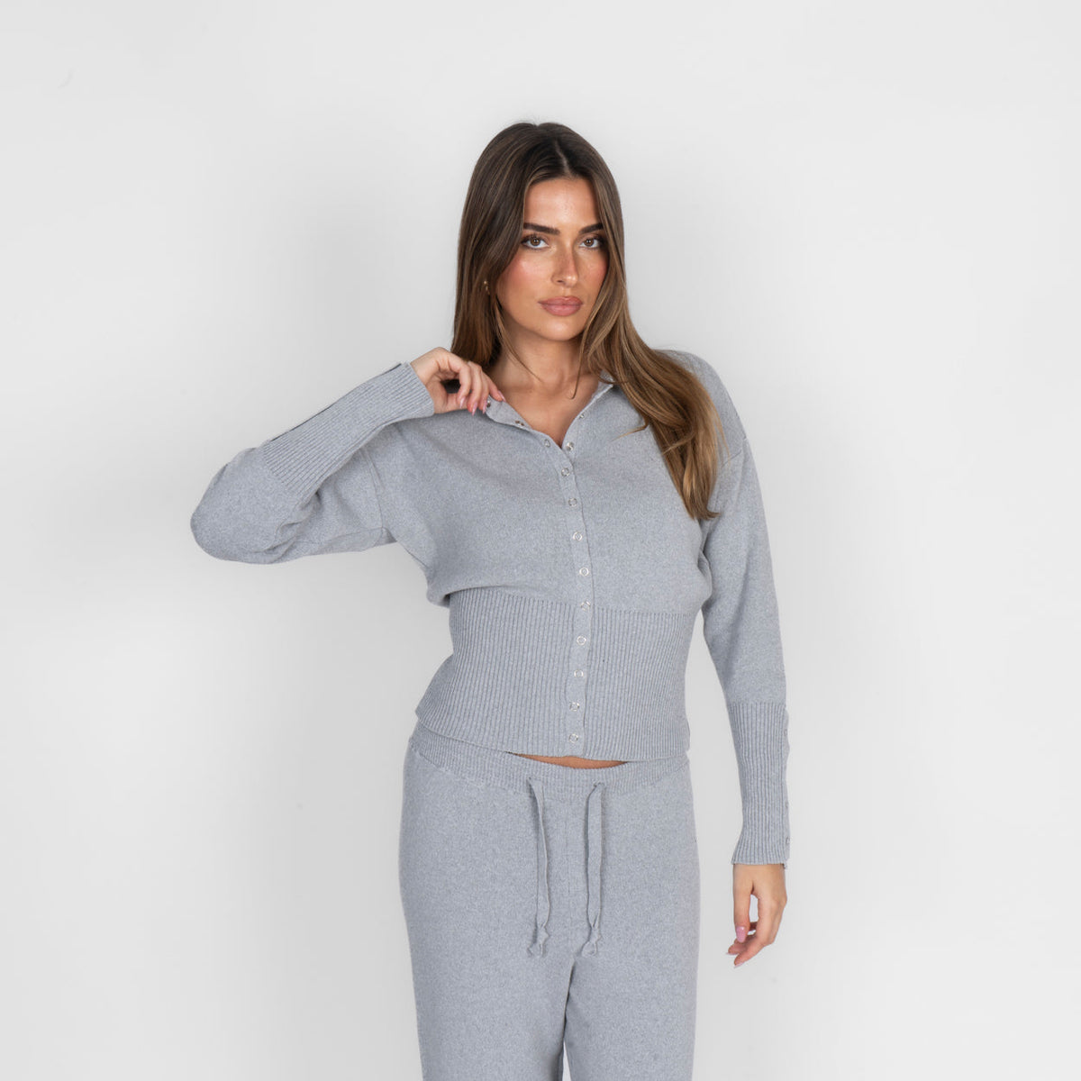 Conjunto de cárdigan de punto y pantalones Lidia