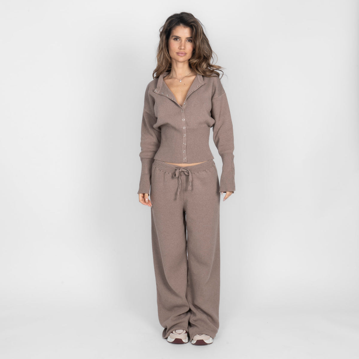 Conjunto de cárdigan de punto y pantalones Lidia