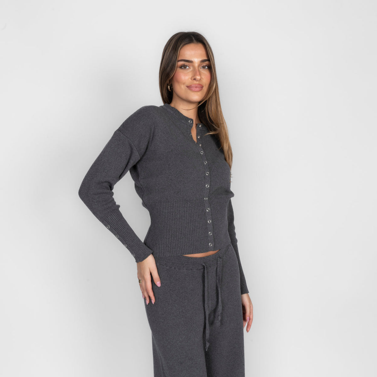 Conjunto de cárdigan de punto y pantalones Lidia
