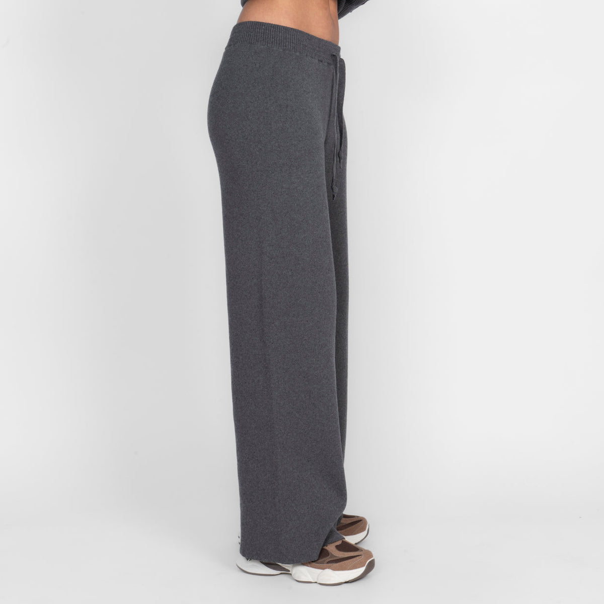 Conjunto de cárdigan de punto y pantalones Lidia