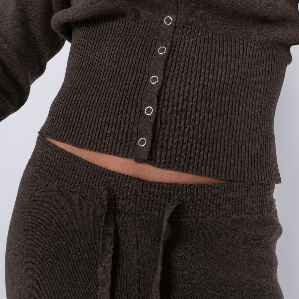 Conjunto de cárdigan de punto y pantalones Lidia