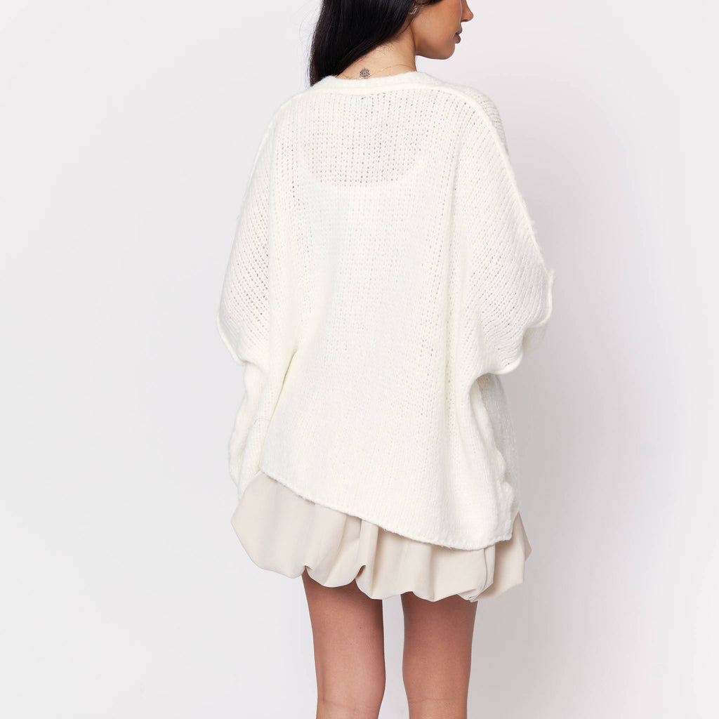 Tamara Oversized Cardigan with V-Neck and Buttons