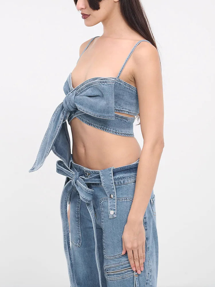 Top de mezclilla con cordones y lazo