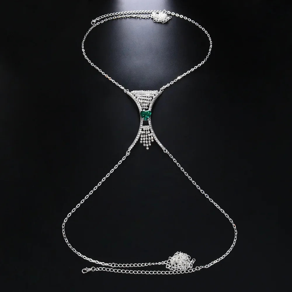 Cadena de pecho con cristal en forma de corazón