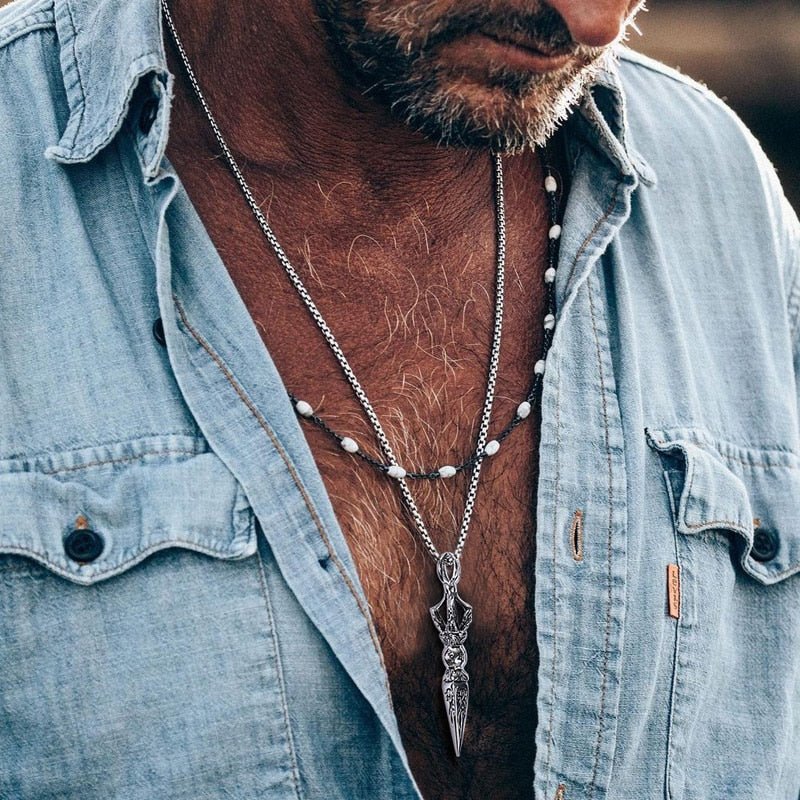 Collar de acero inoxidable de santo para hombre