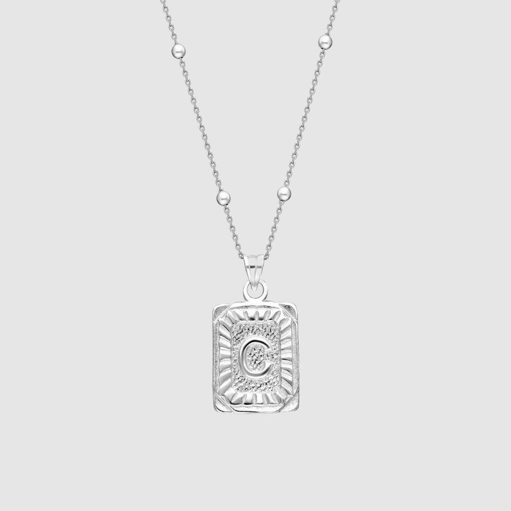 Collar con medallón de inicial