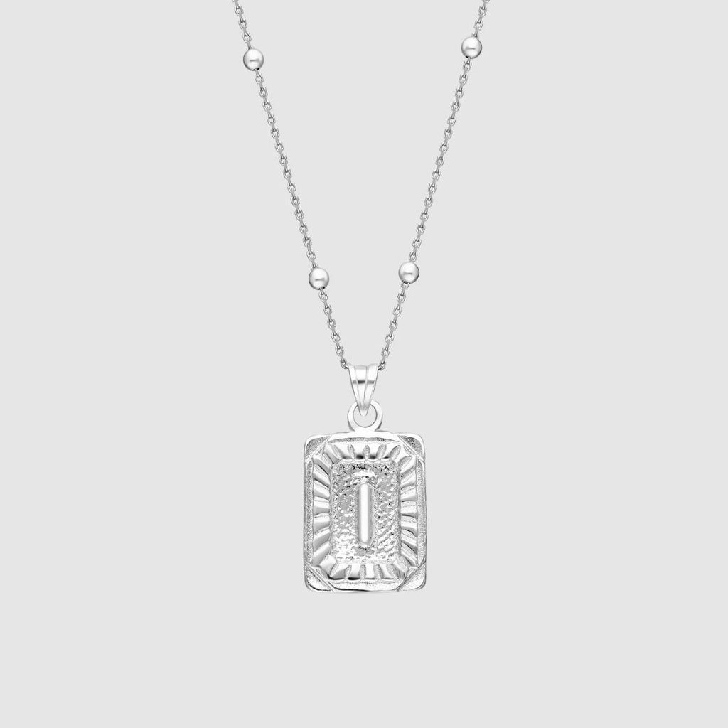 Collar con medallón de inicial