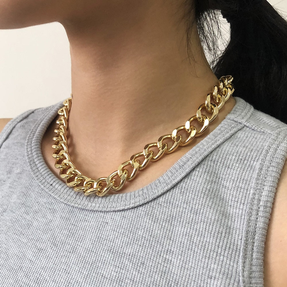 Collar de cadena de eslabones gruesos