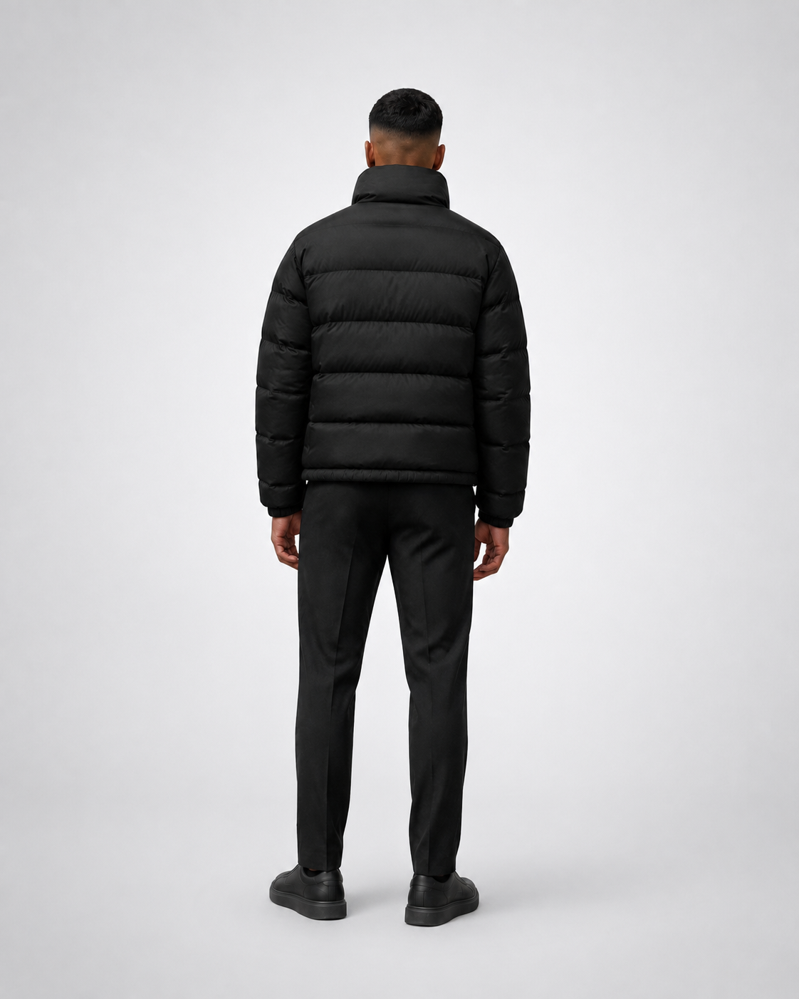 Chaqueta corta acolchada con cuello alto — Hombre